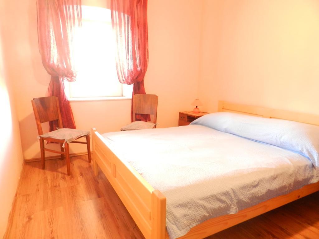 Apartment Deni Lumbarda Habitación foto